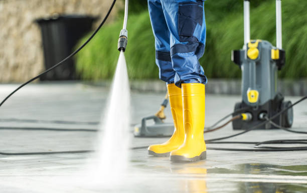 Why Choose Our Certified Pressure Washing Experts for Your Project Needs in Wahneta, FL?
